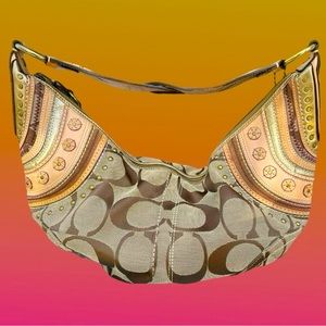 👜Coach Soho Studded Leather
Stitch Khaki Hobo🎉